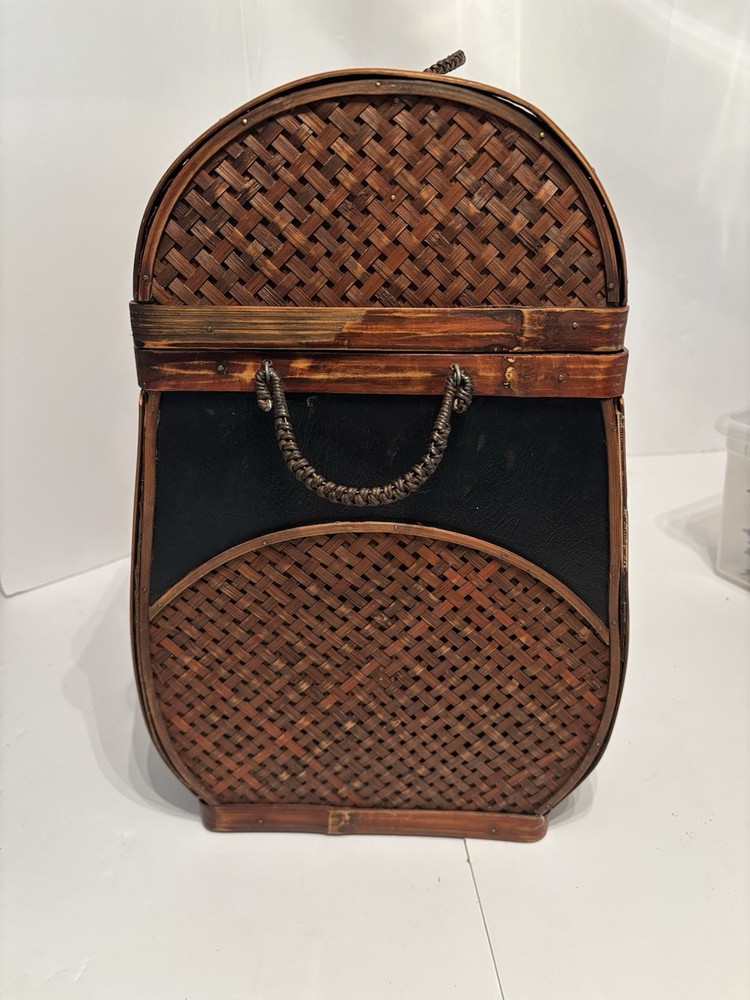 Vintage Rattan/Wicker & Wood Small Carrying Case/Trunk