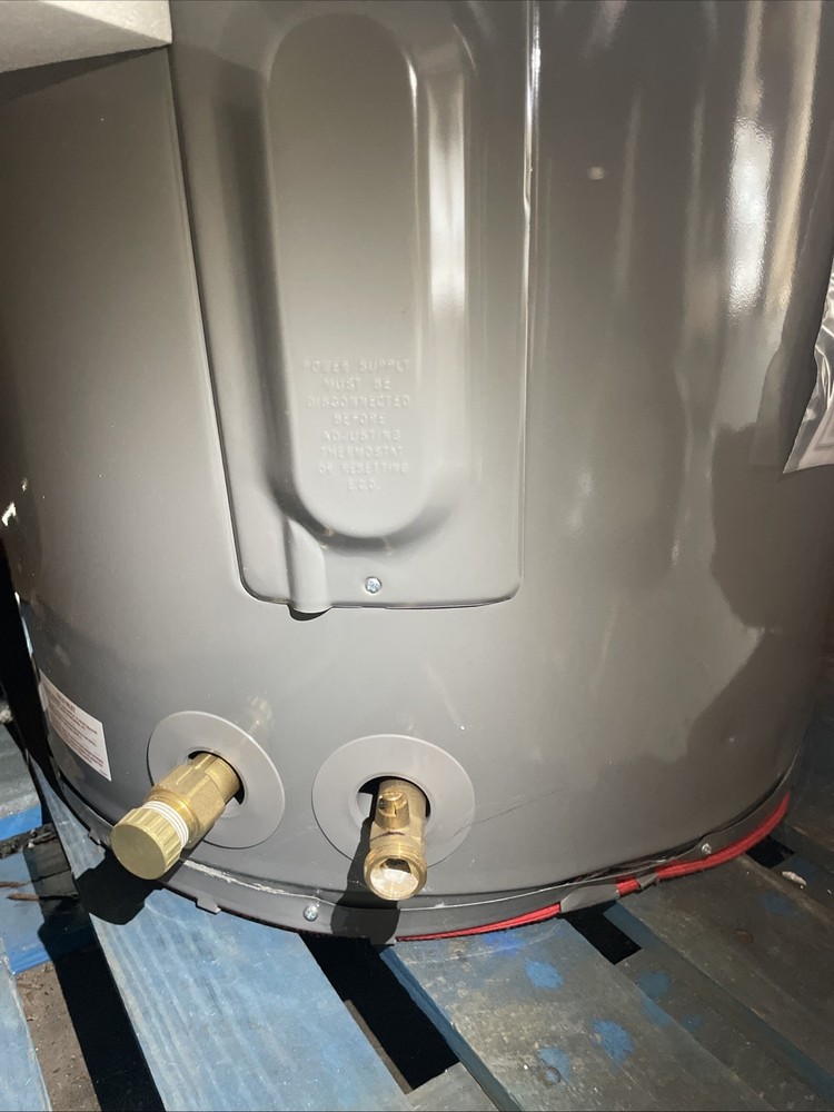 Rheem Hybrid ProTerra Smart Tank 50 Gal. Water Heater XE50T10HS45U1 DENT/DINGS!!
