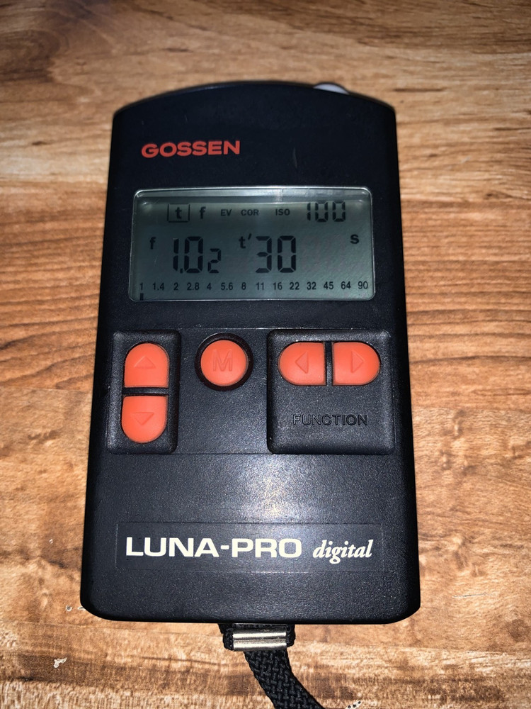 Gossen Luna Pro Digital Light Meter