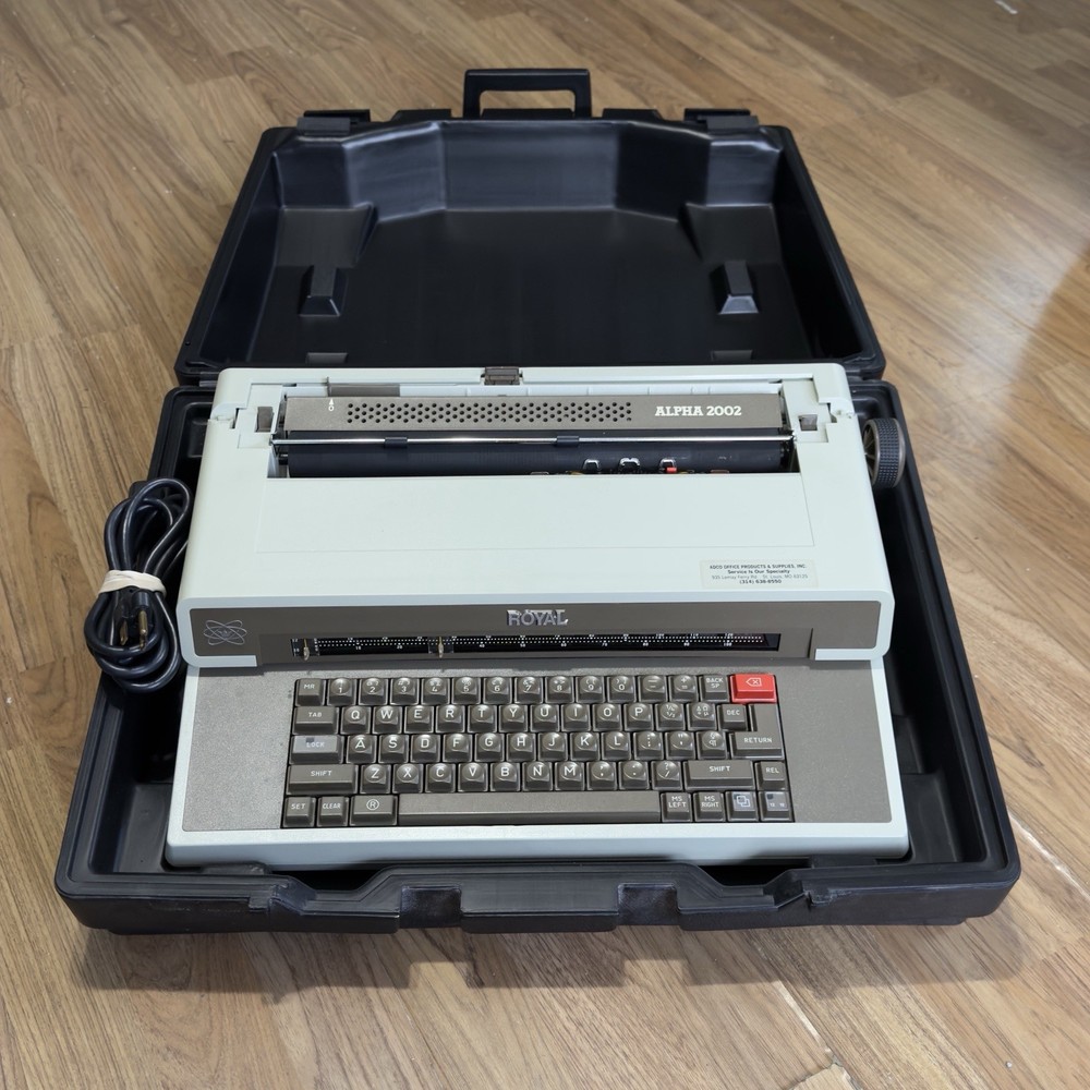 Royal Alpha 2002 Typewriter w/ Hard Case - Tested - Read Desc