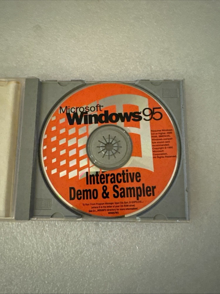 Vintage Microsoft Windows 95 Interactive Demo & Sampler Software CD