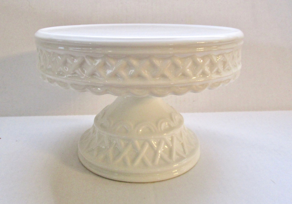Williams Sonoma Small Ceramic Cake Stand - White