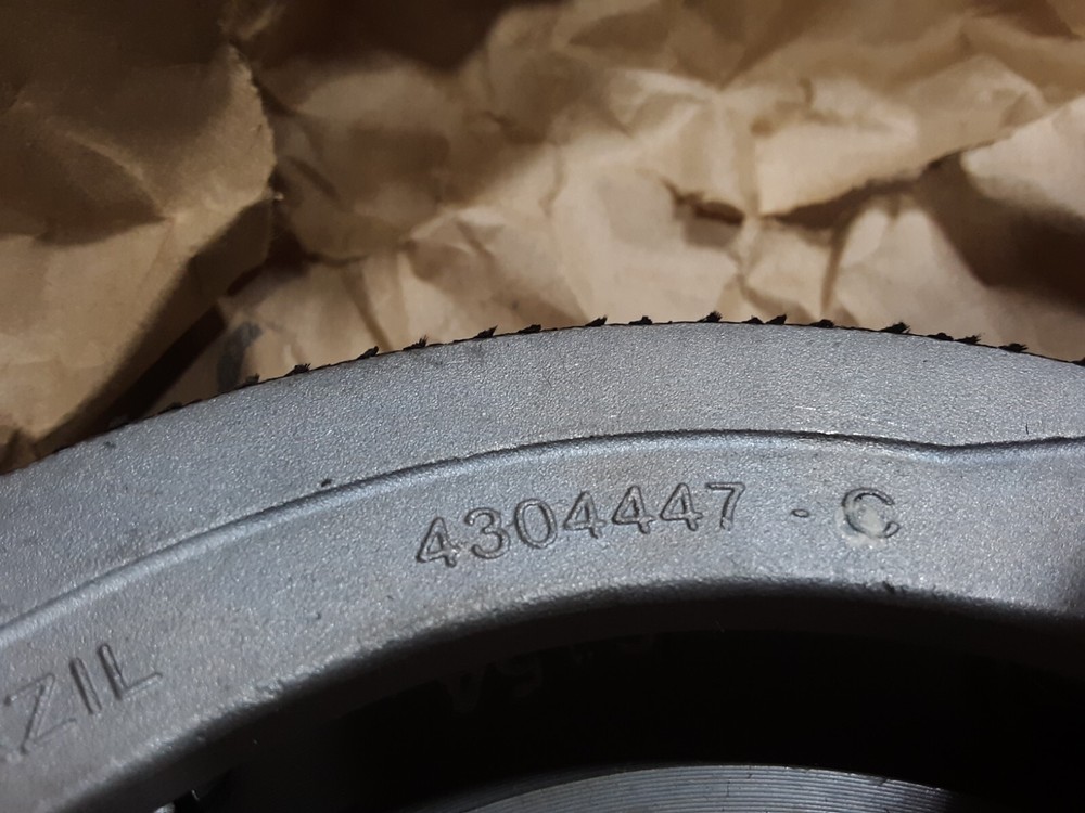 Eaton Fuller transmission synchronizer 4304447 New