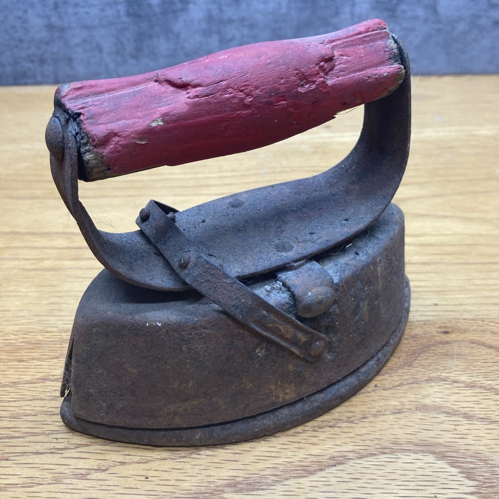 ASBESTOS Cast Iron Sad Iron Wood Handle Removable Top
