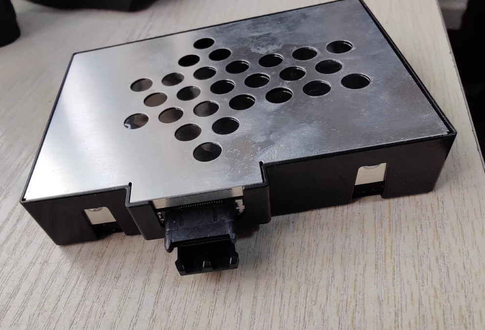 1pcs Panasonic CF-D1 computer hard drive enclosure, with one hard drive
