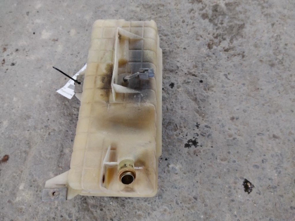 For 2007 VOLVO VNL RADIATOR OVERFLOW TANK , MN