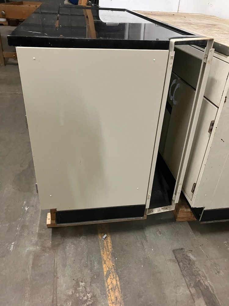 Modular Lab Bench Casework w/Epoxy Top 6'