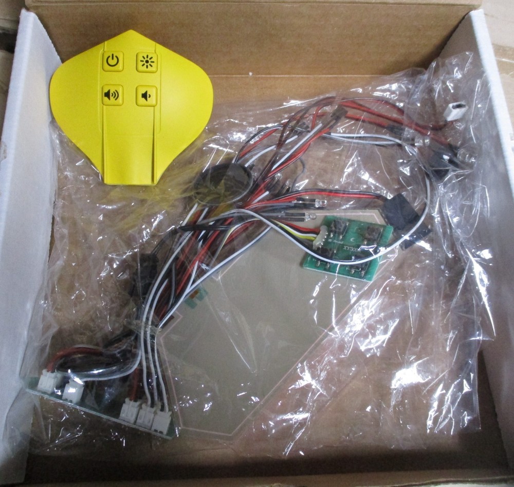 Moebius FLYING SUB 1/32 COMPLETE LIGHT & SOUND Electronics Kit NEW