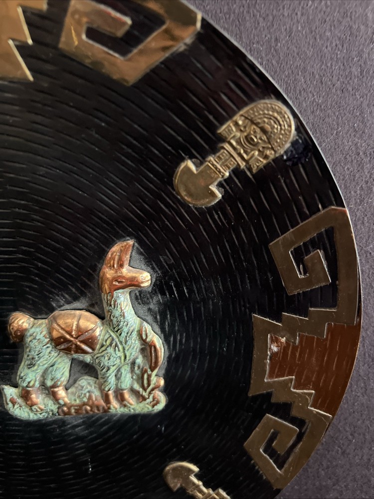 VINTAGE PERUVIAN HANDMADE WALL PLATE BRASS/COPPER