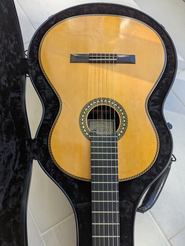 2013 Connor classical guitar Spruce