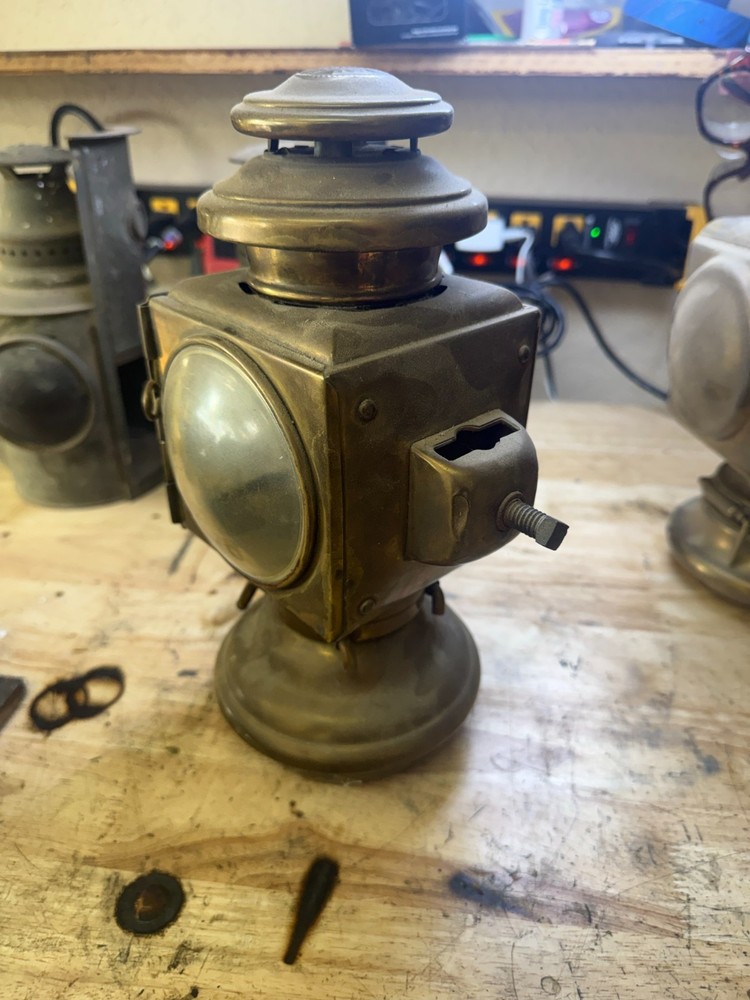 1908 patent E&J carriage lamp