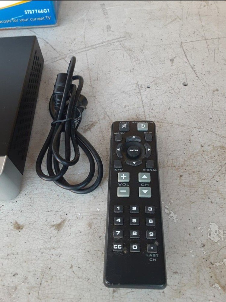 RCA Digital To Analog Converter Box