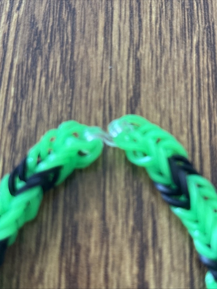 Loom Band Alien Bracelet