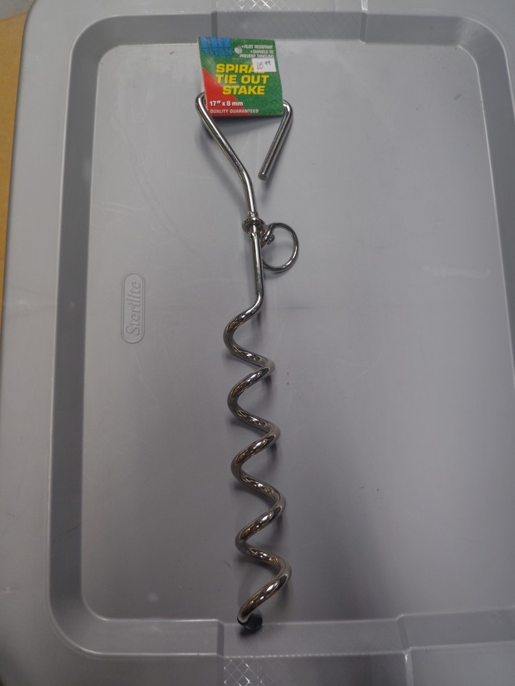 Titan Spiral Tie Out Steak