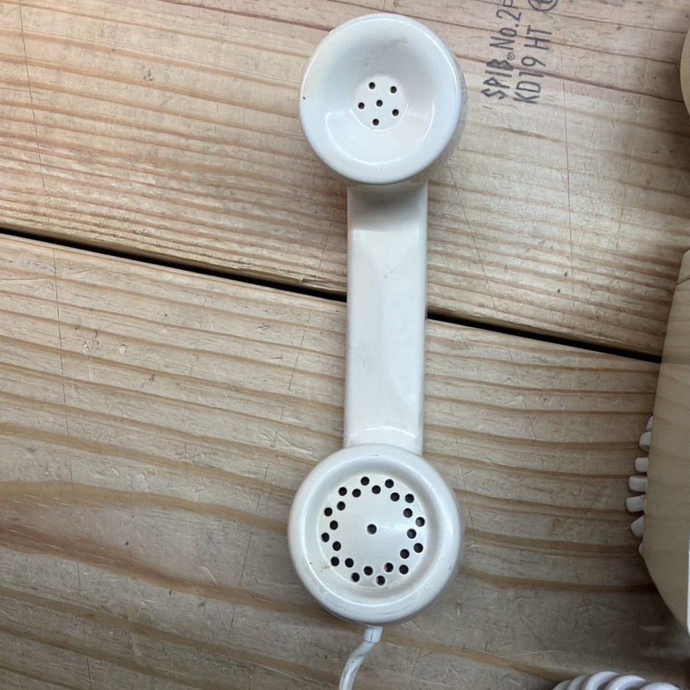 AUTOMATIC ELECTRIC SPACESAVER Wall Phone NB 830. D