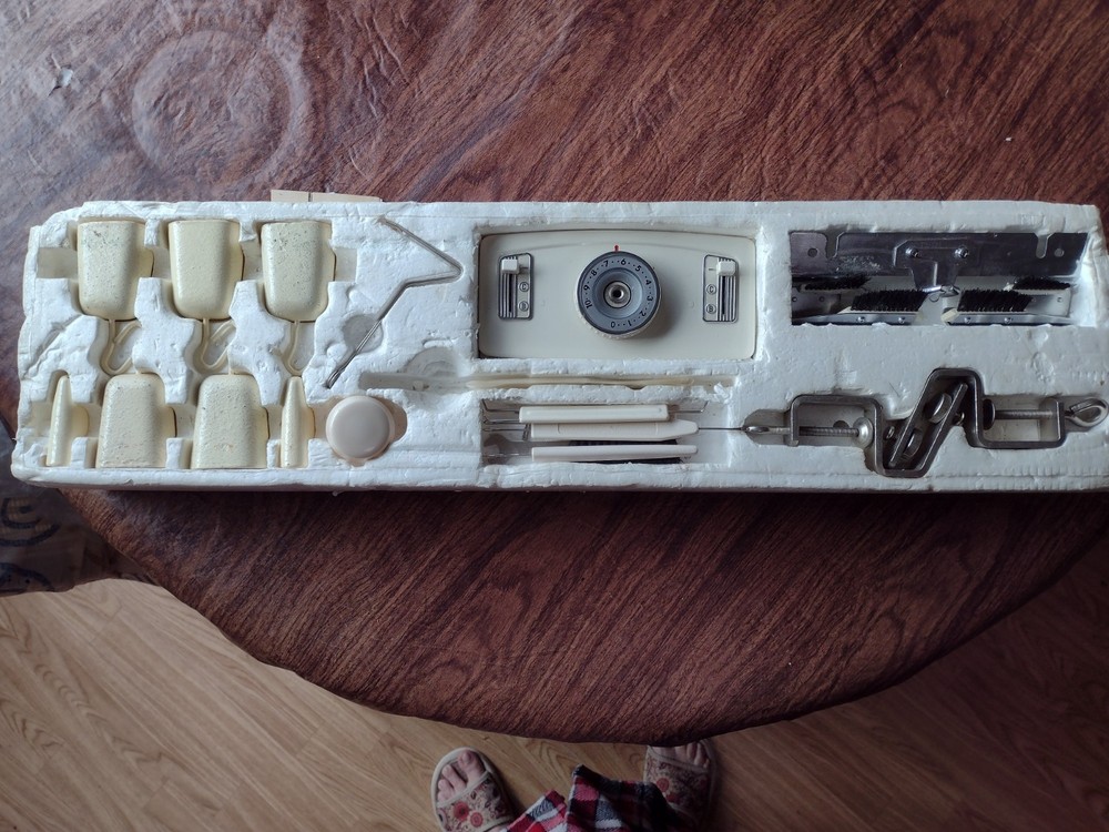 Studio SR302 Ribbing Attachment (Ribber)