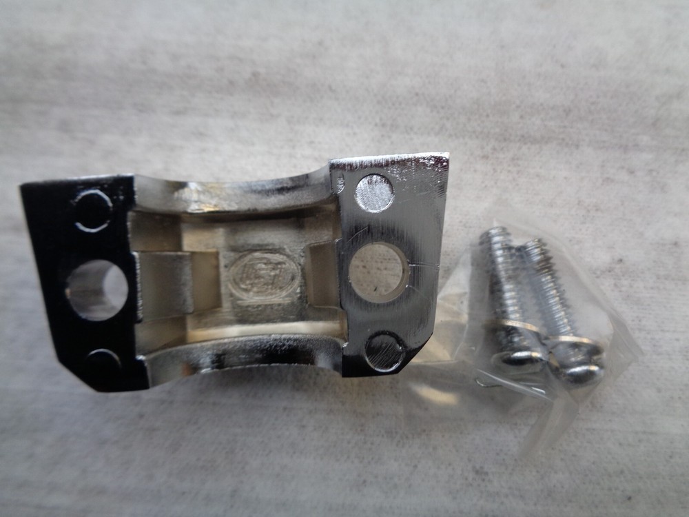 Chrome Smooth Handlebar Mounting Clamp Harley-Davidson 1996 & Up Use With CCI