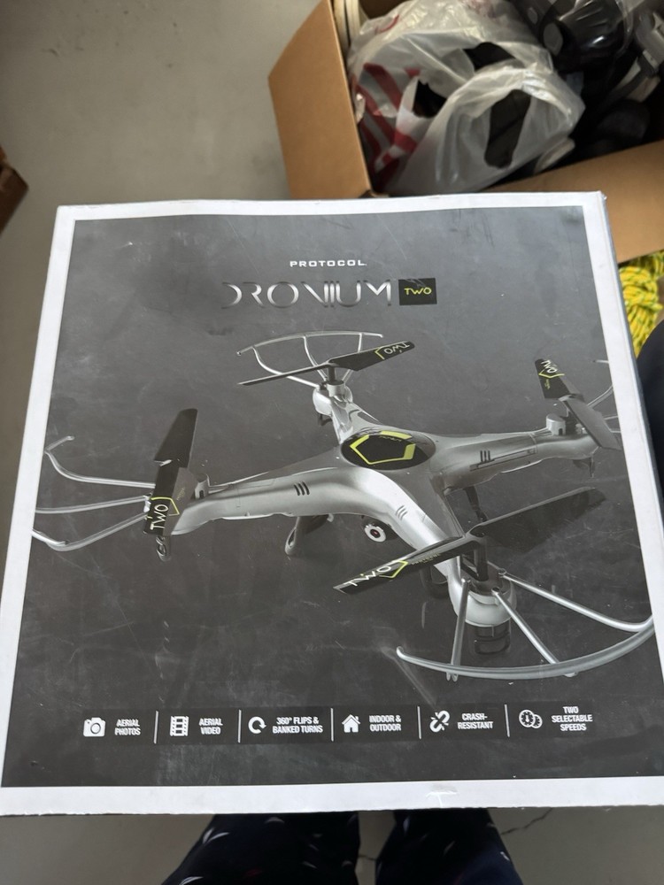 Protocol Dronium Remote-Controlled Quad-Copter silver