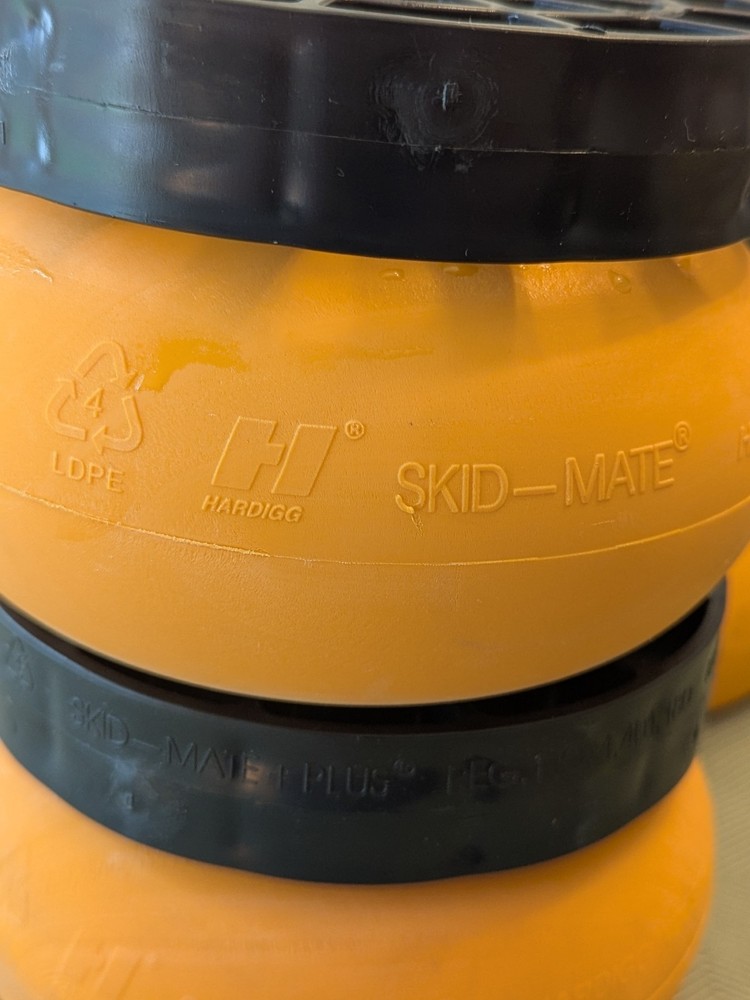 Quanty 4, Orange Hardigg Skid Mate+ plus Spacer, Includes Bolts