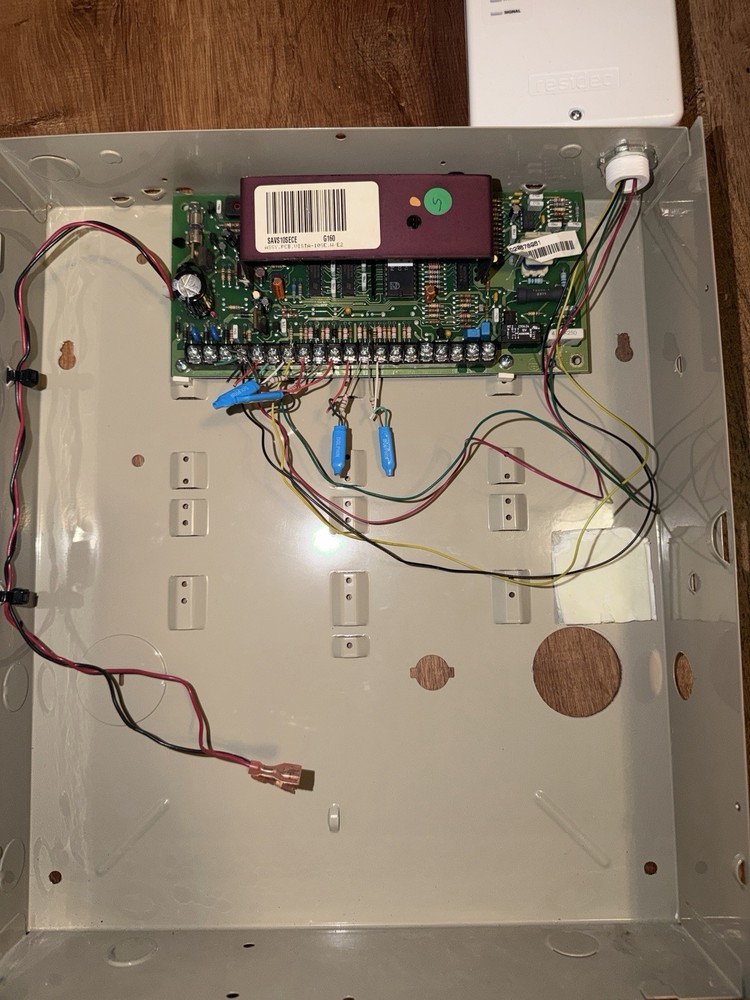 Ademco VISTA-10SE Security Camera Panel