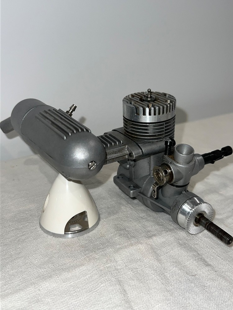 Magnum XL series RC airplane engine