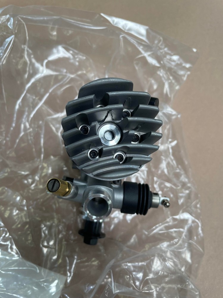 NEW Thunder tiger Magnum Pro 21 O.S SE. Engine.