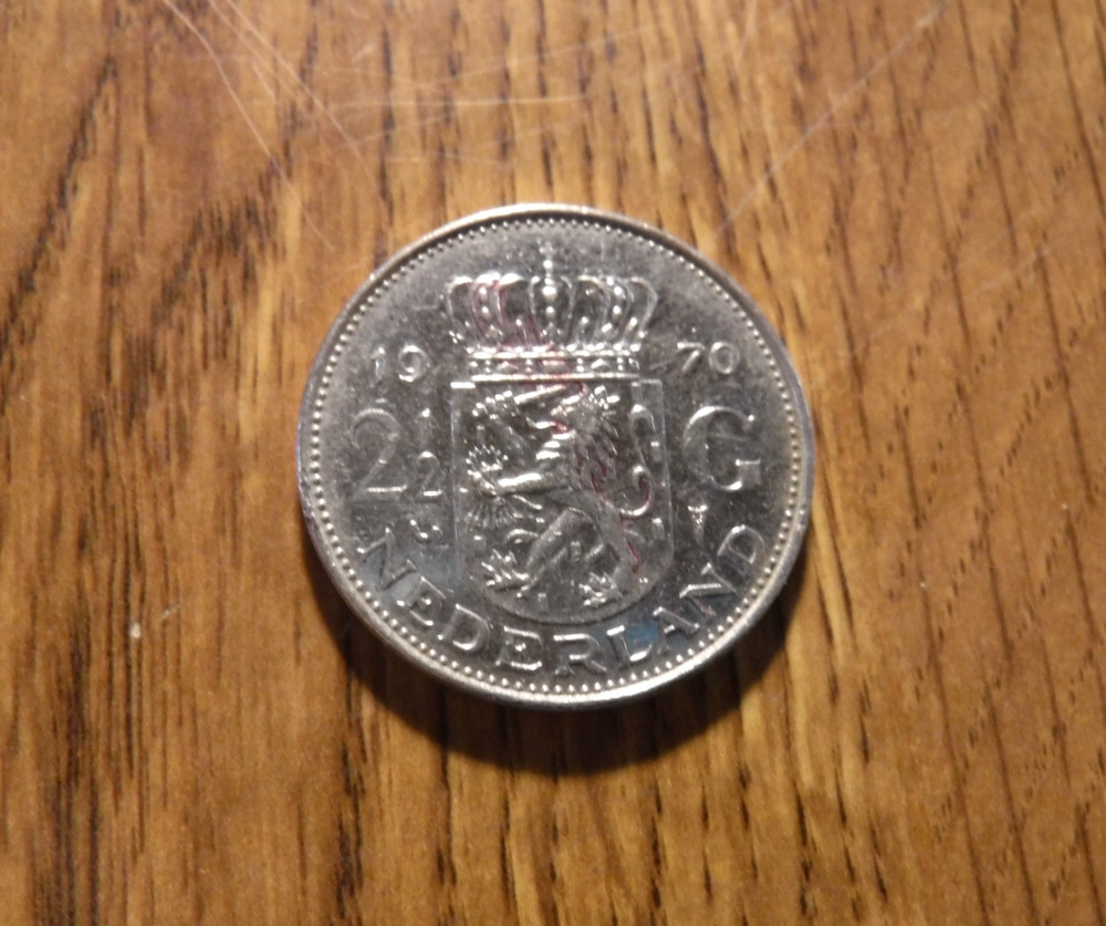 NETHERLANDS 2 1/2 GULDEN 1970 COIN (13)