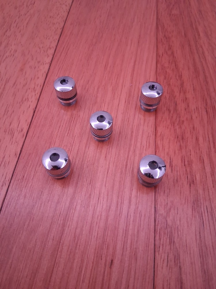 Chargable Battery Powered Powerful Laser Pointer | With Case And Design Caps