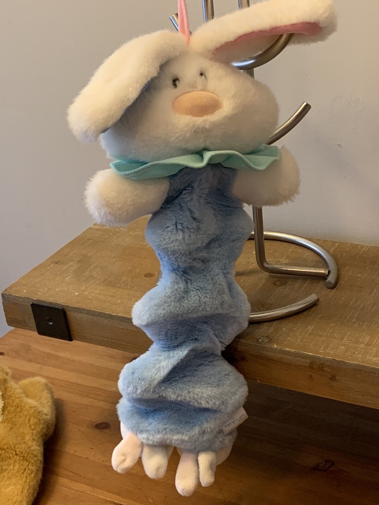 Vintage Carter’s Prestige 17” Bunny  Rabbit Musical Plush Crib Pull Down Toy