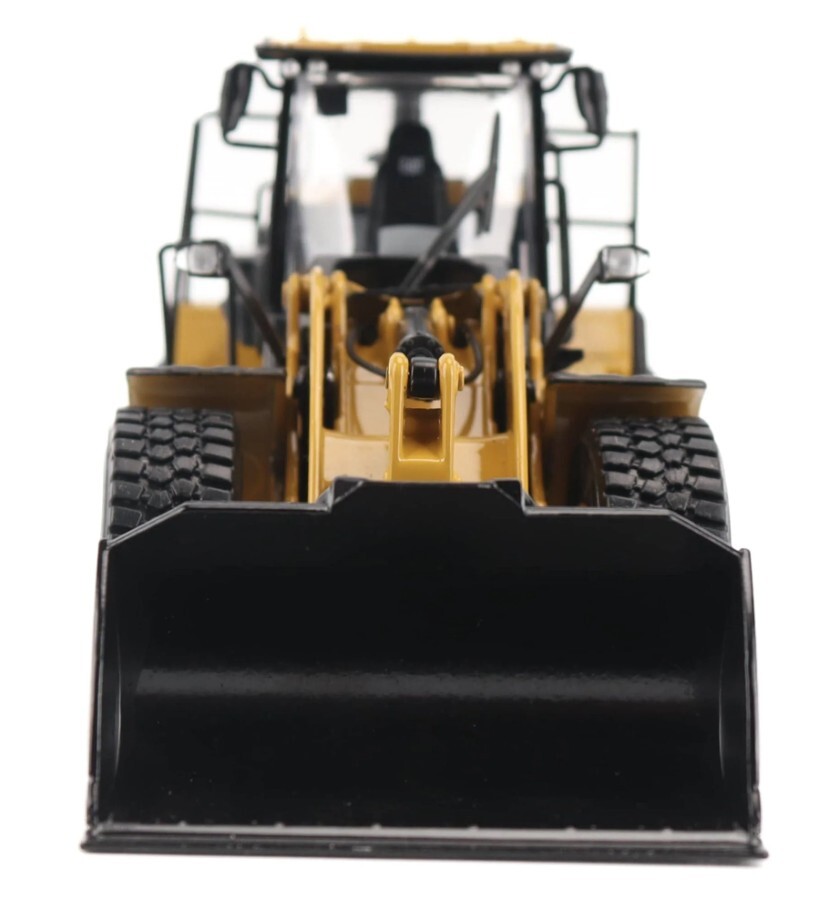 Diecast Masters 85770 Cat 950 Wheel Loader 1/50 Scale Diecast Model