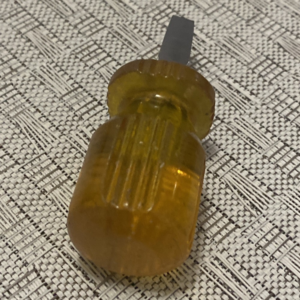 VINTAGE Westcraft Stubby Flathead Screwdriver Tool - Small Yellow Handle Flat 3”