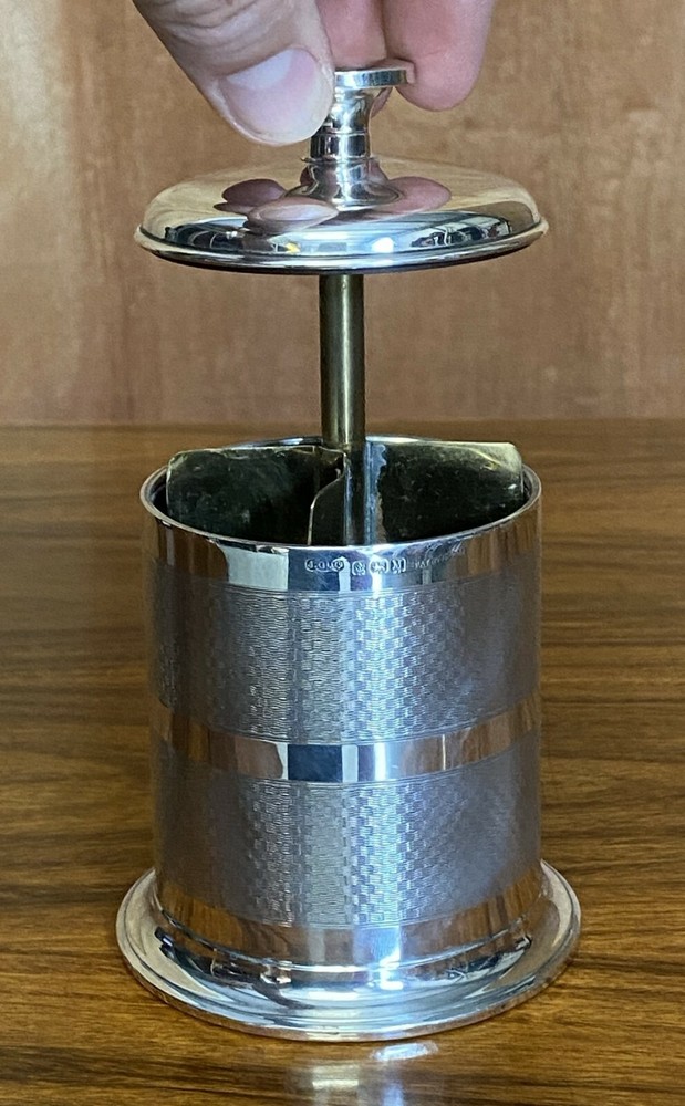STUNNING ENGLISH SOLID STERLING SILVER 1936 ART DECO STYLE CIGARETTE DISPENSER