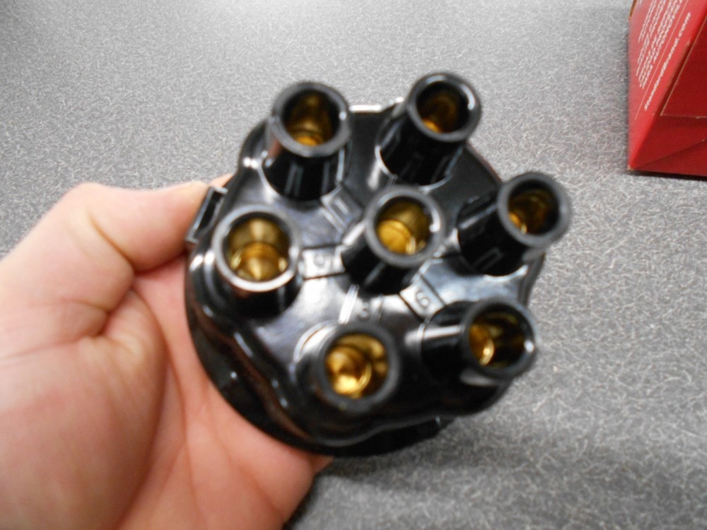 Standard IH444 Distributor Cap with Brass terminals, NOS!