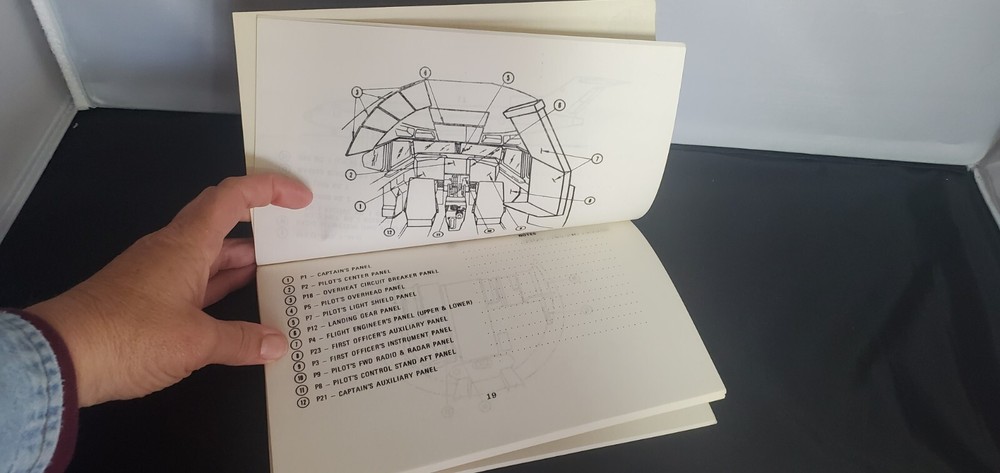 US AIR Boeing 727 Maintenance Training Component Locator Guide 1988 - 2 booklets