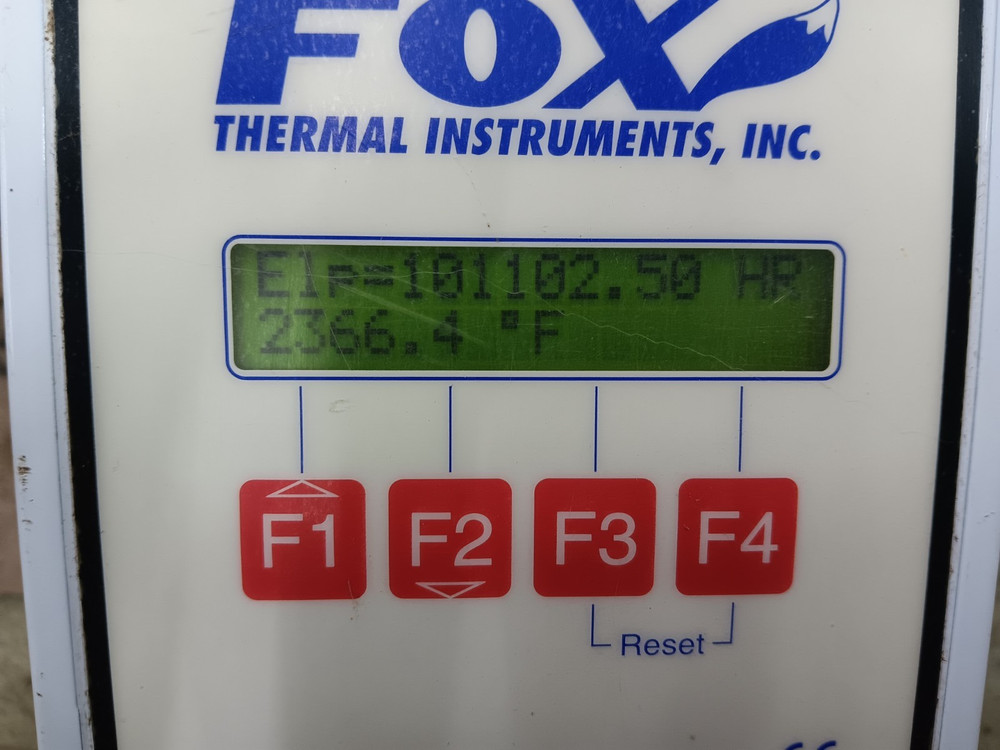 Fox Thermal Instruments Model FT2 Gas mass Flowmeter and Temperature Transmitter
