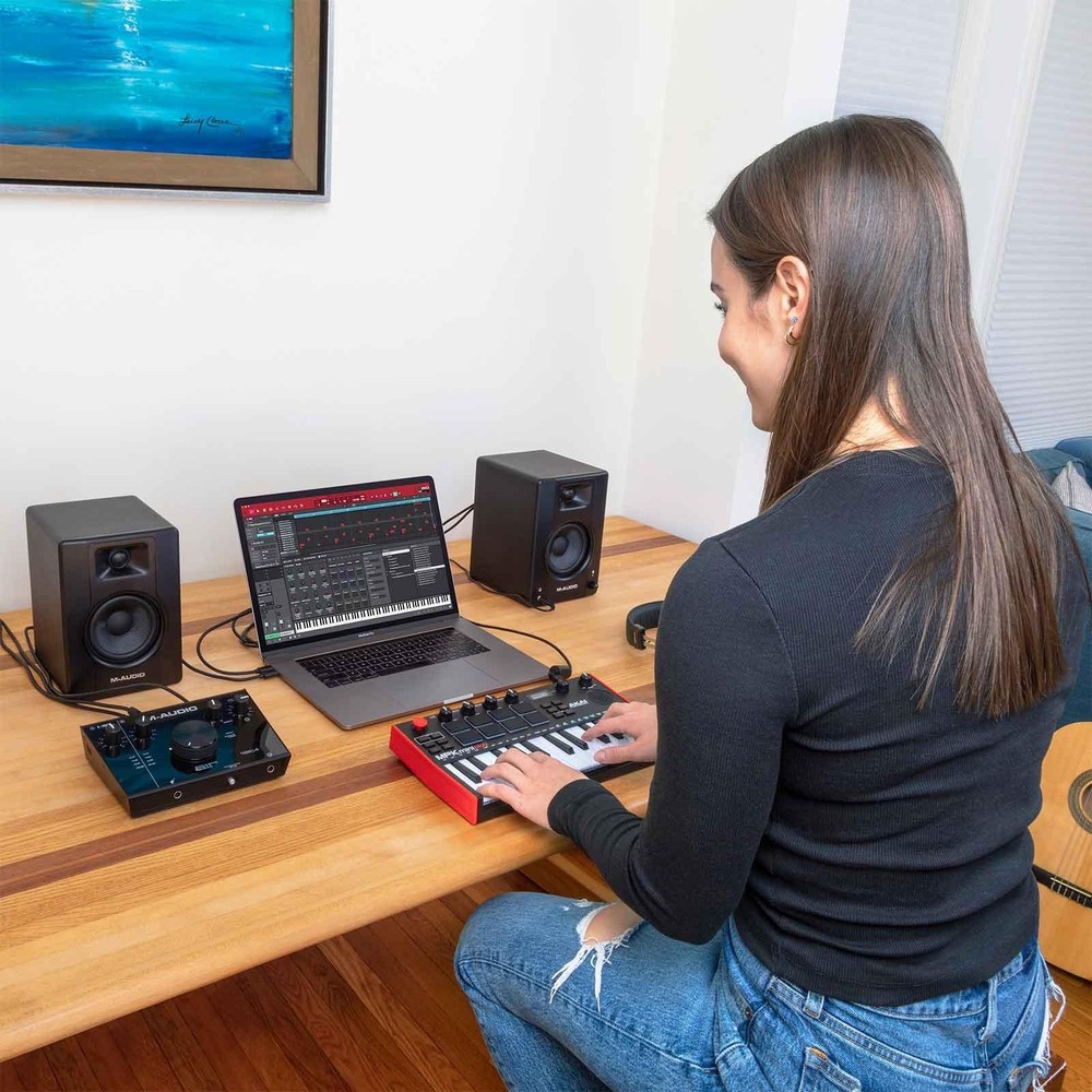 Akai Professional MPK Mini Play MK3 Standalone Mini Keyboard