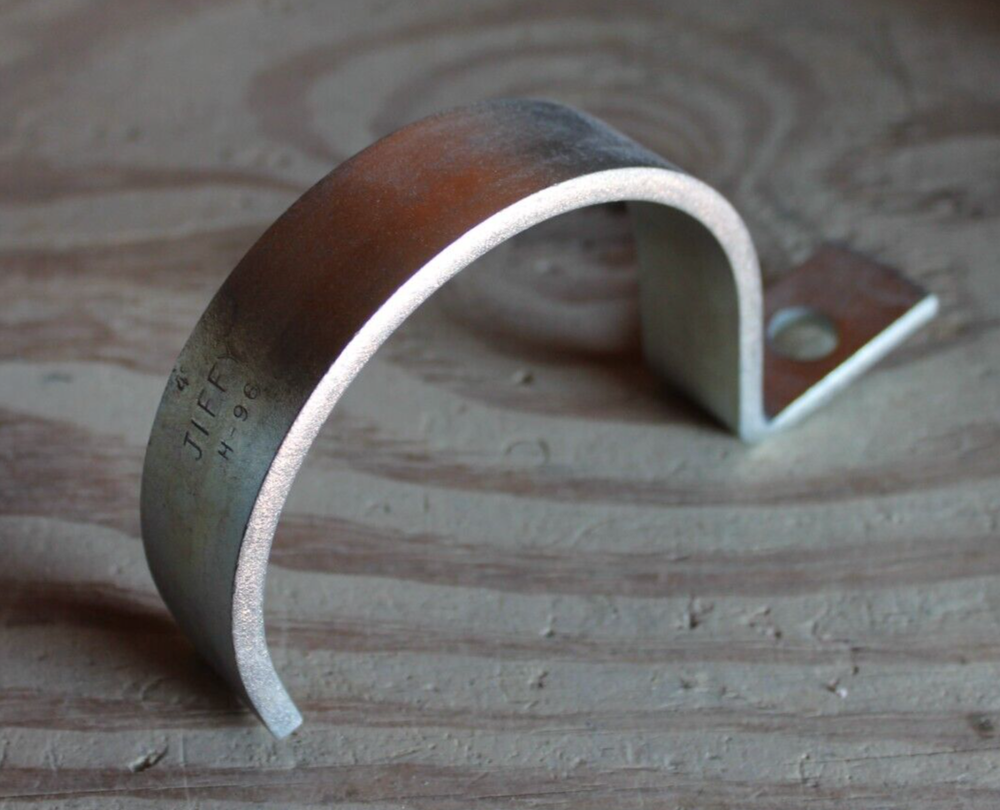 Jiffy H-96 4" 1-Hole Pipe Strap