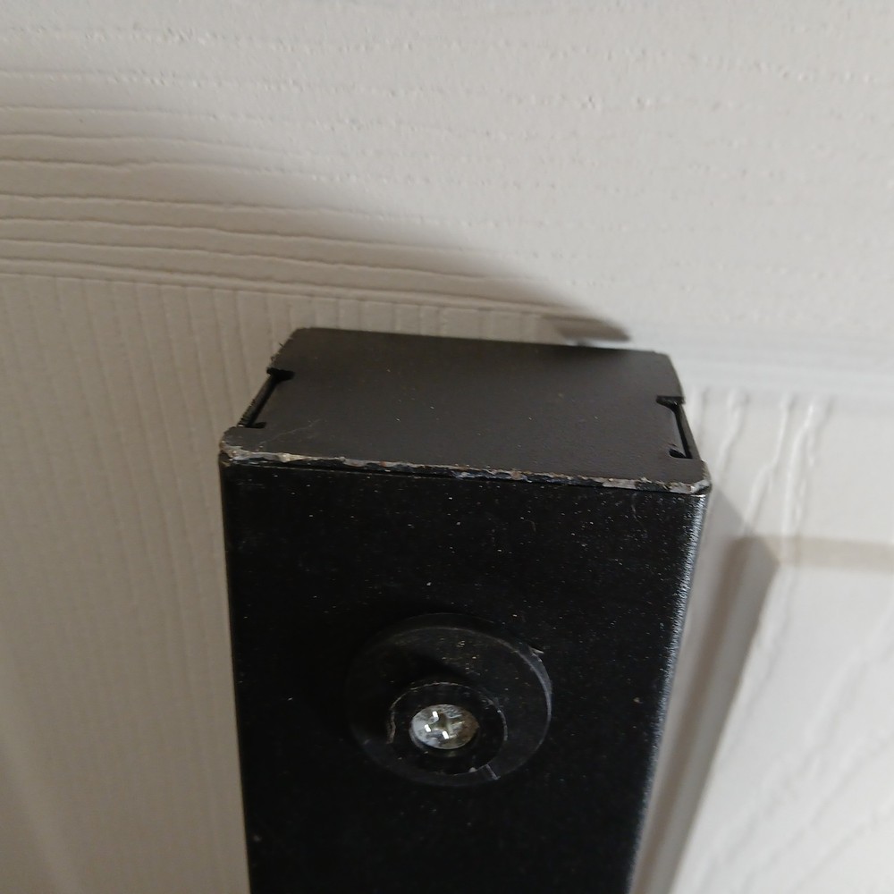 APC AP7530 Basic Rack-Mount PDU - Power Distribution Strip.