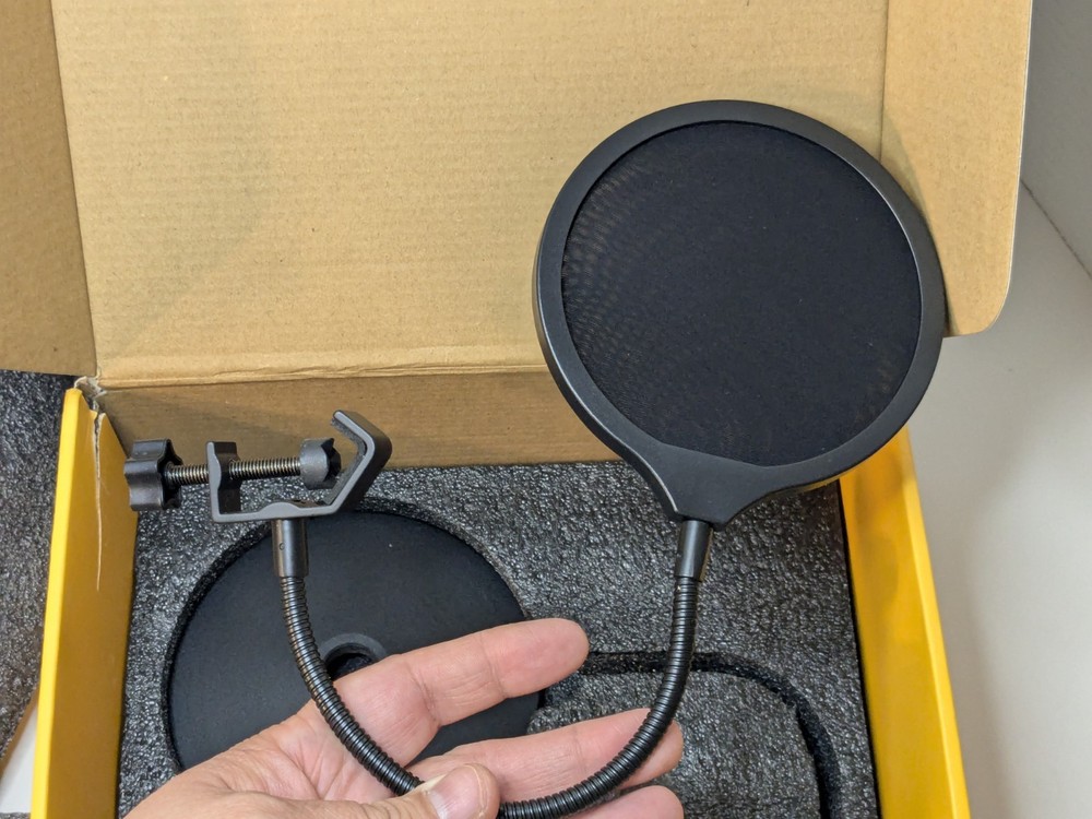 Desktop USB Microphone (Maono AU-A04 Series) w/ Stand & Pop Filter