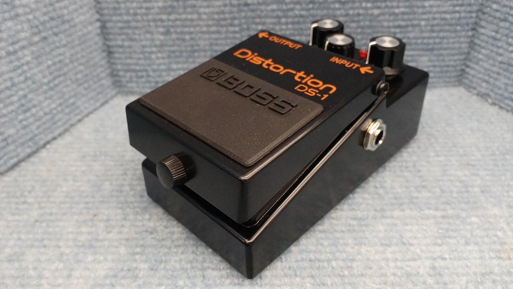 BOSS DS-1 BK EFFECTOR 673838