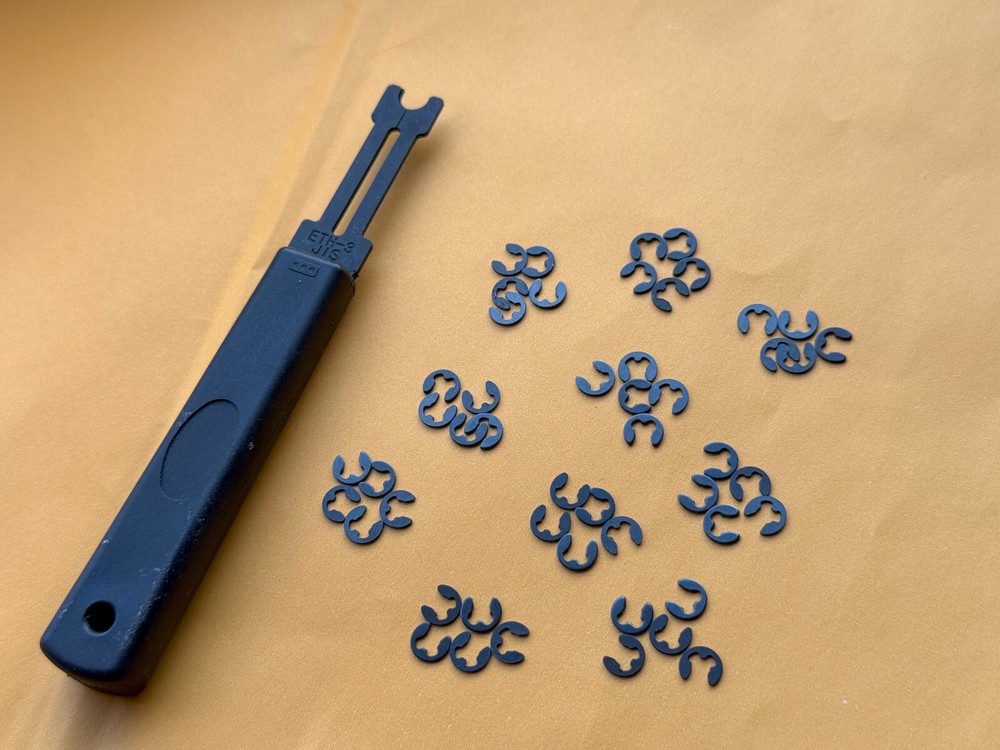 E-CLIP installer tool ETH-3 3mm & 50 E-clips 3mm