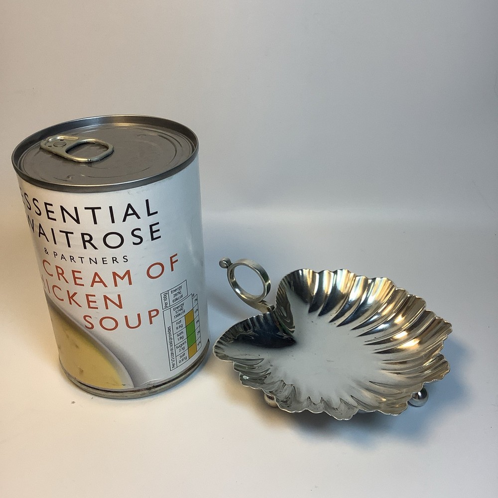 Solid Hallmarked Silver Shell Dish 68.61 grams Sheffield Assay 1900 Mappin Webb