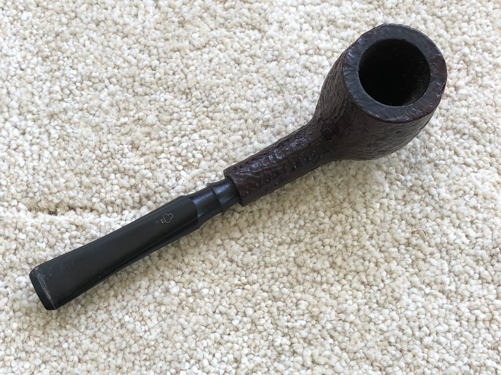 KAYWOODIE RUSTICATED BILLIARD SAXON BRIAR PIPE