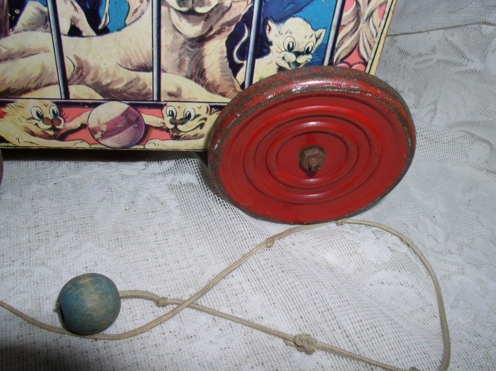 Vintage Gong Bell Mfg Circus Train Pull Car