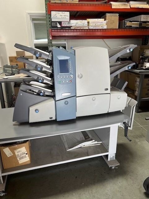 Pitney Bowes Di600 Folder/Inserter