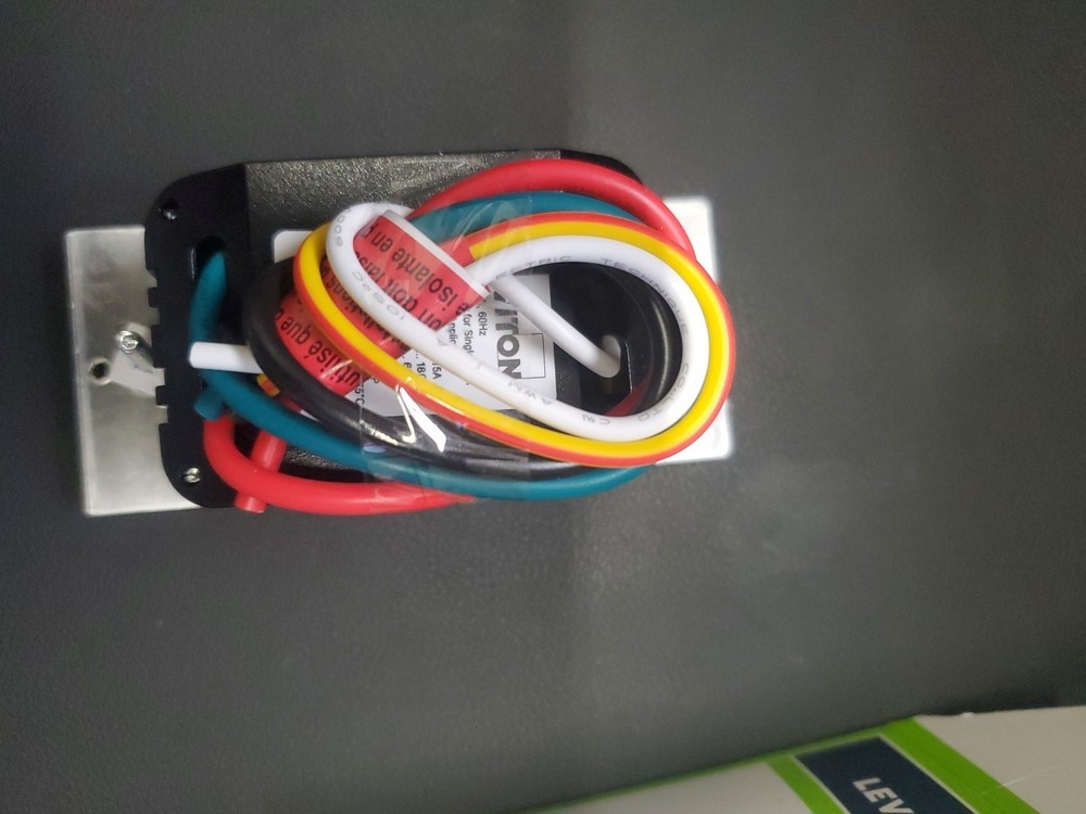 Leviton Vpt26-16w 24 H 24 T Programable Timer Switch