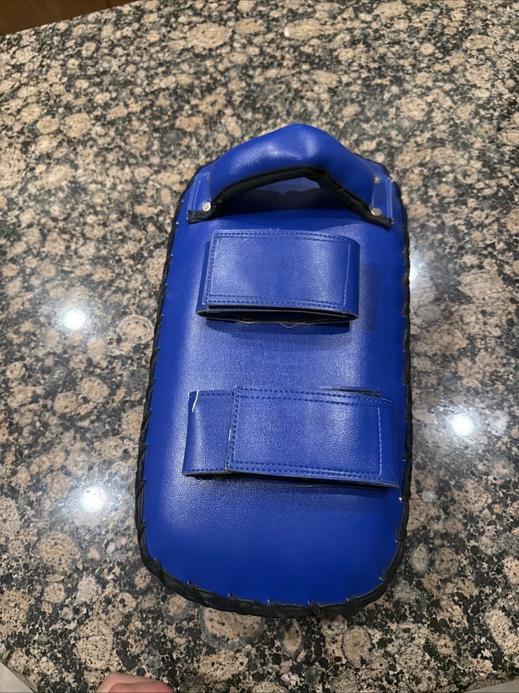 GTMA, Muay Tie , Kick Pads