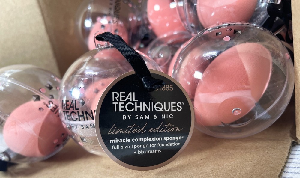 Case of 25 Real Techniques Miracle Complexion Foundation 3 n 1 blending Sponge