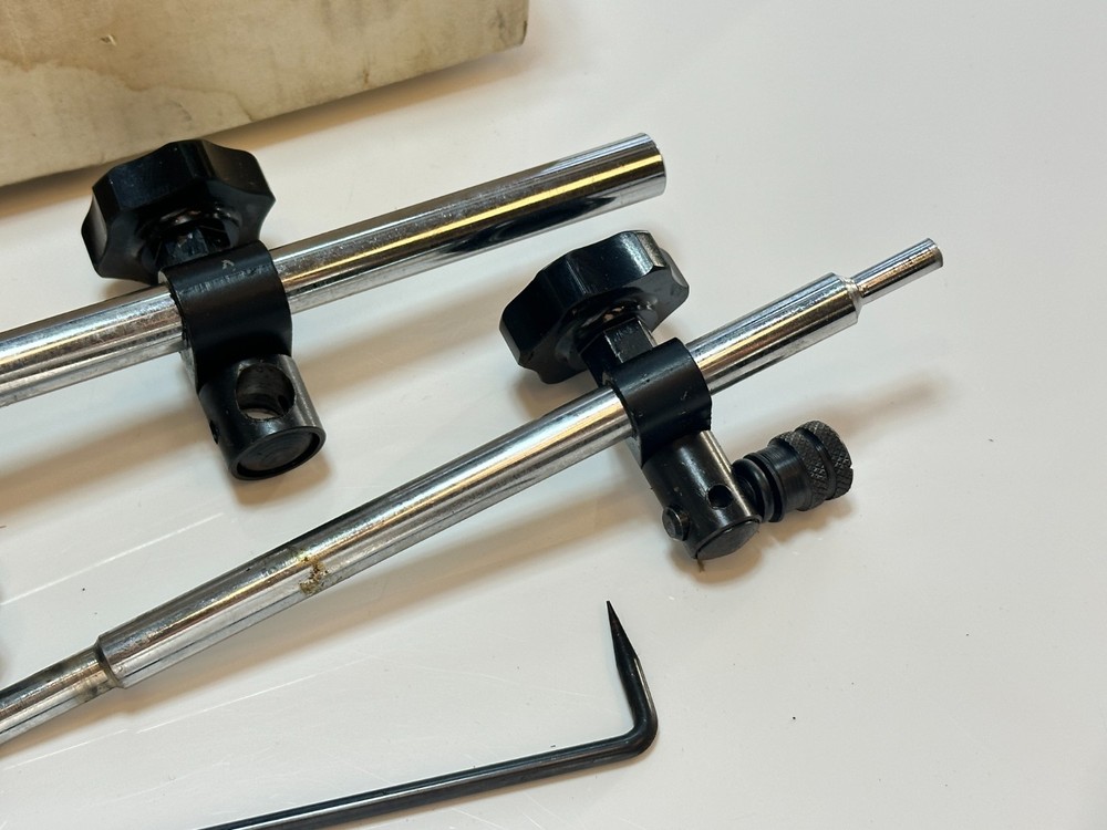 NEW Enco Tools USA Model 300 Dial Indicator Magnetic (Switch) Base w/ Holders