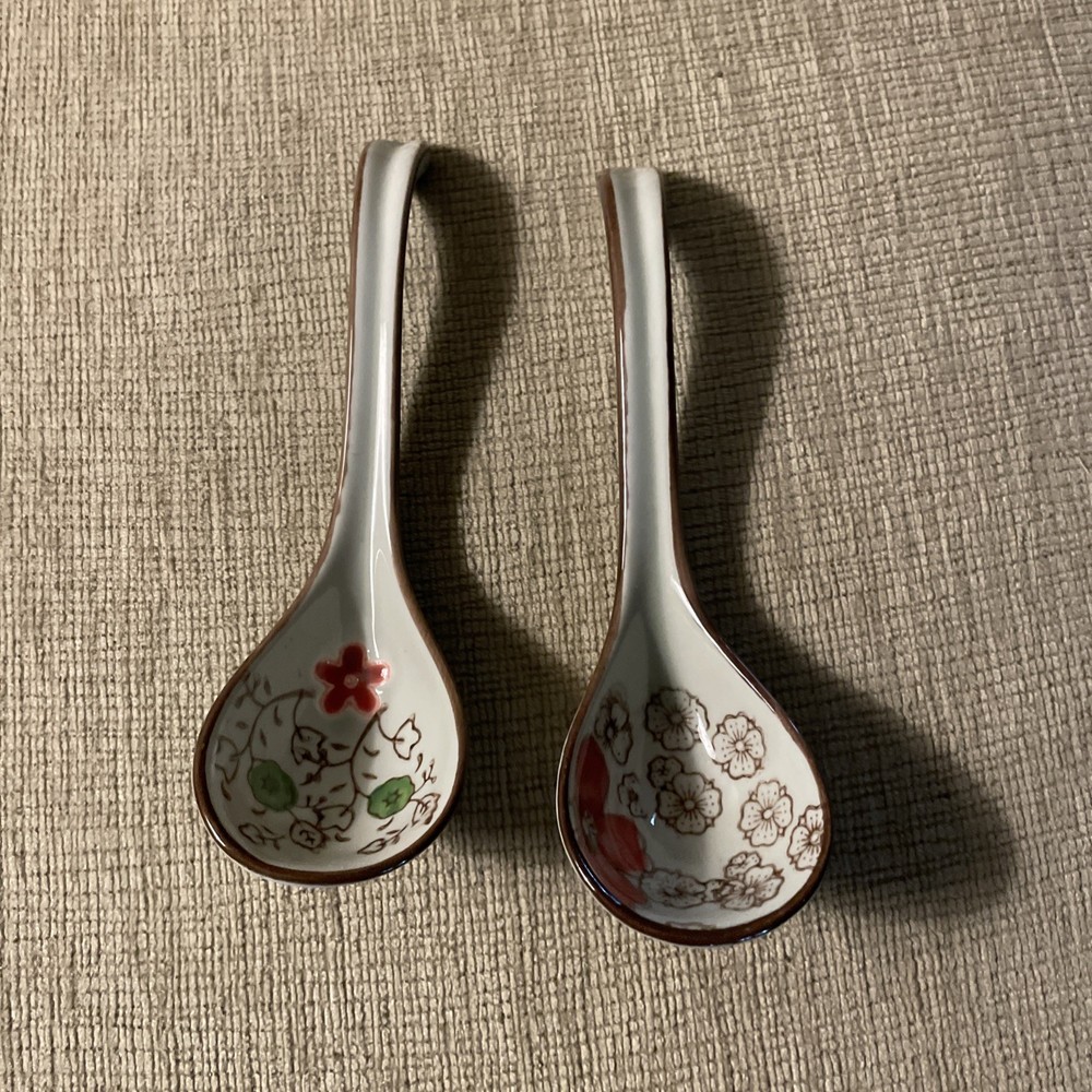 Two Vtg Ceramic Asian Soup Spoons